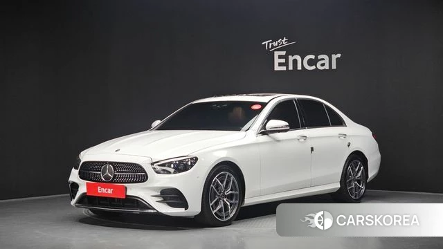 Mercedes-Benz E-Class W213 2021 Белый из Кореи