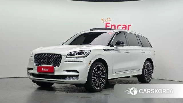 Lincoln Aviator 2nd generation 2023 Белый из Кореи