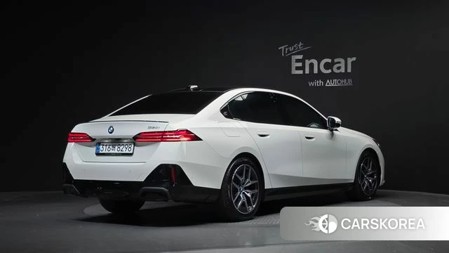 BMW 5 Series (G60) 2026 Белый из Кореи