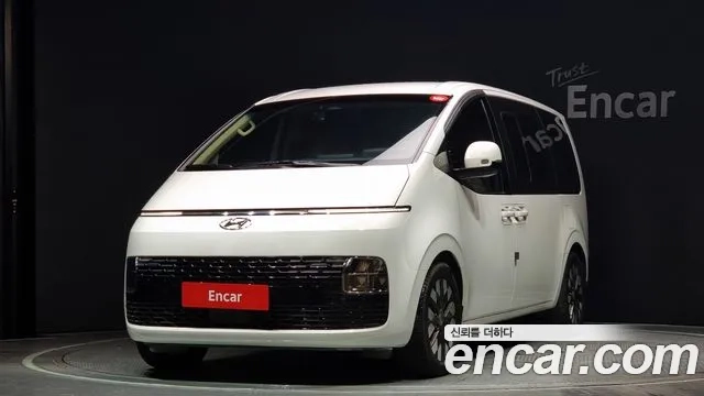 Hyundai Staria 2022 Белый из Кореи
