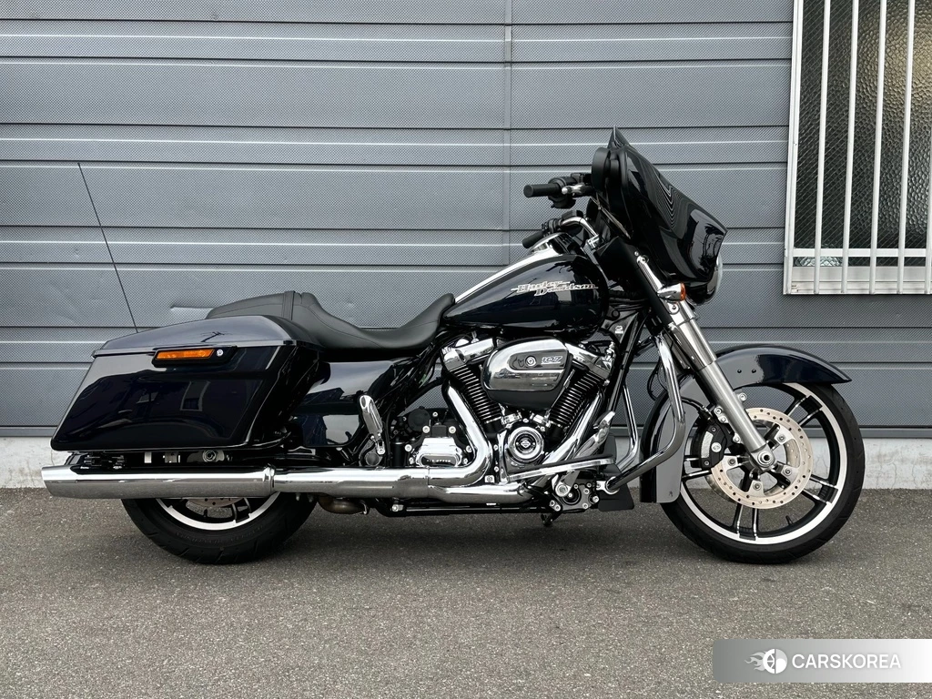 Проданный Harley-Davidson Street Glide FLHX1580 2019 из Японии
