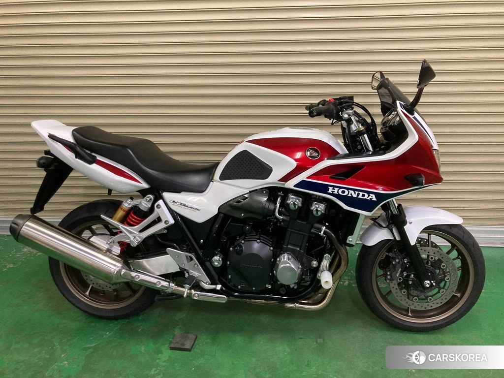 Проданный Honda CB1300SF BOLDOR ABS 2014 из Японии, фото 2