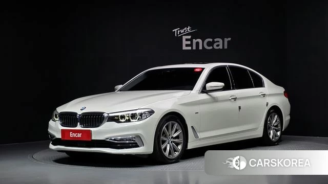 BMW 5 Series (G30) 2018 Белый из Кореи