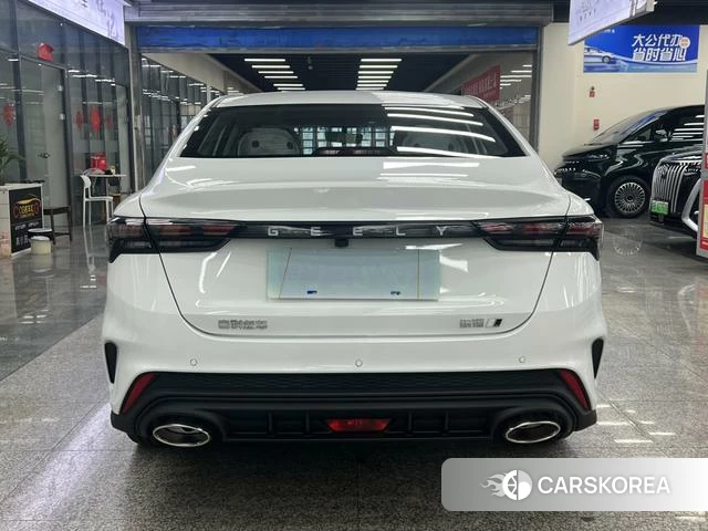 Geely Automobile Binrui 2026 Белый из Китая