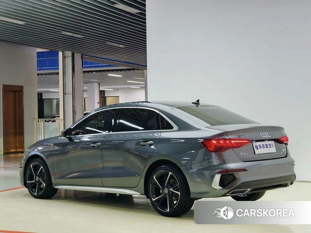 Audi A3 2021 Темно-серый из Китая
