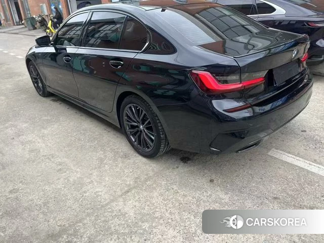BMW 3 series 2022 Черный из Китая