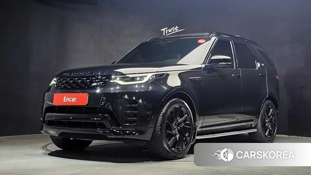 Land Rover Discovery 5 2023 Черный из Кореи