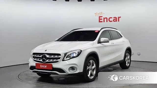 Mercedes-Benz GLA-Class X156 2019 Белый из Кореи
