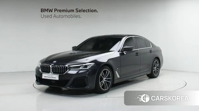 BMW 5 Series (G30) 2022 Серый из Кореи