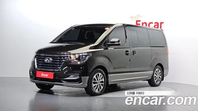 Hyundai The New Grand Starex 2018 Коричневый из Кореи