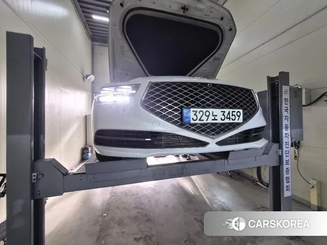 Genesis G90 2018 Белый из Кореи