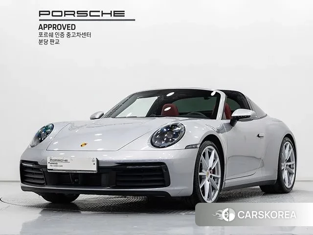 Porsche 911(992) 2024 Серебристо-серый из Кореи