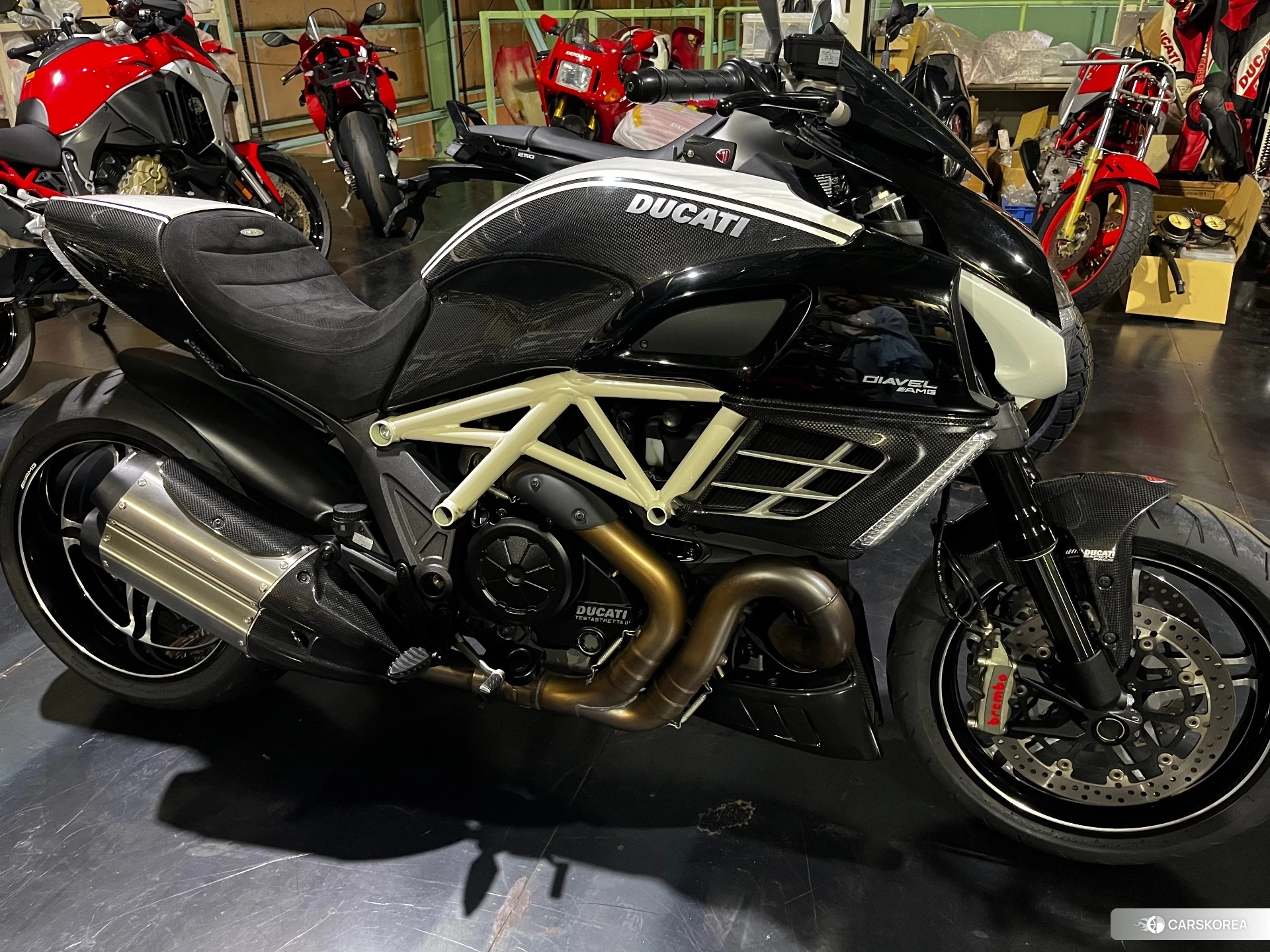 Проданный Ducati DIAVEL AMG 2012 из Японии