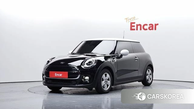 Mini Cooper 2018 Черный из Кореи