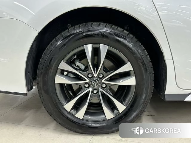 Toyota Grevia 2024 Белый из Китая