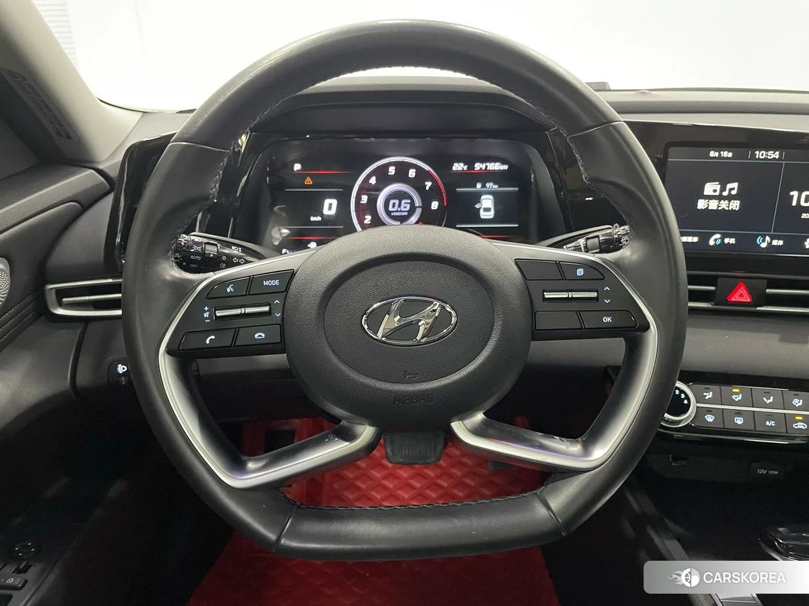 Hyundai Elantra 2020 Белый из Китая