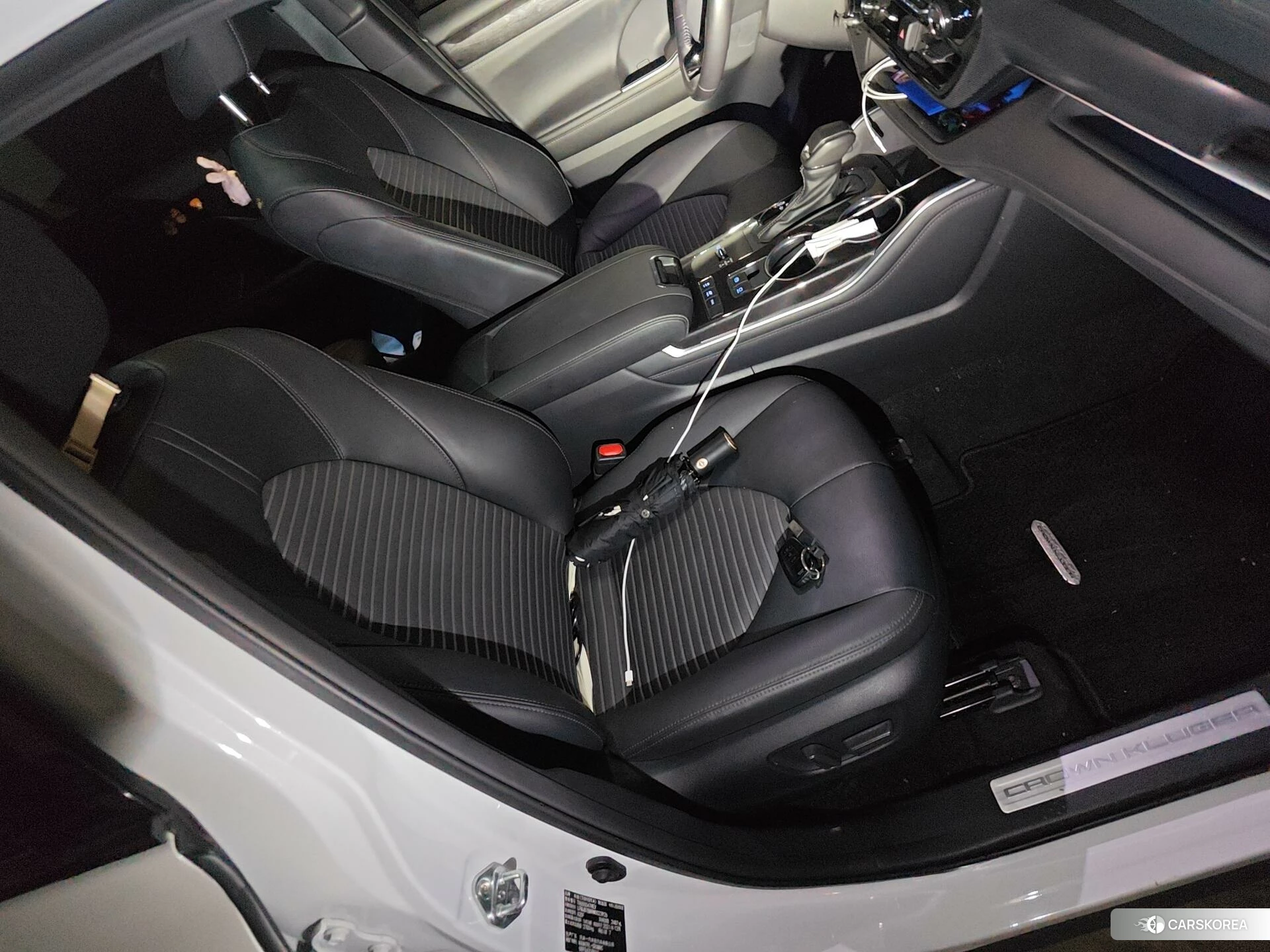 Toyota Crown Lufang 2021 Белый из Китая