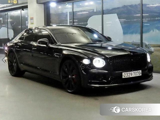 Bentley Flying Spur 3rd Generation 2021 Черный из Кореи
