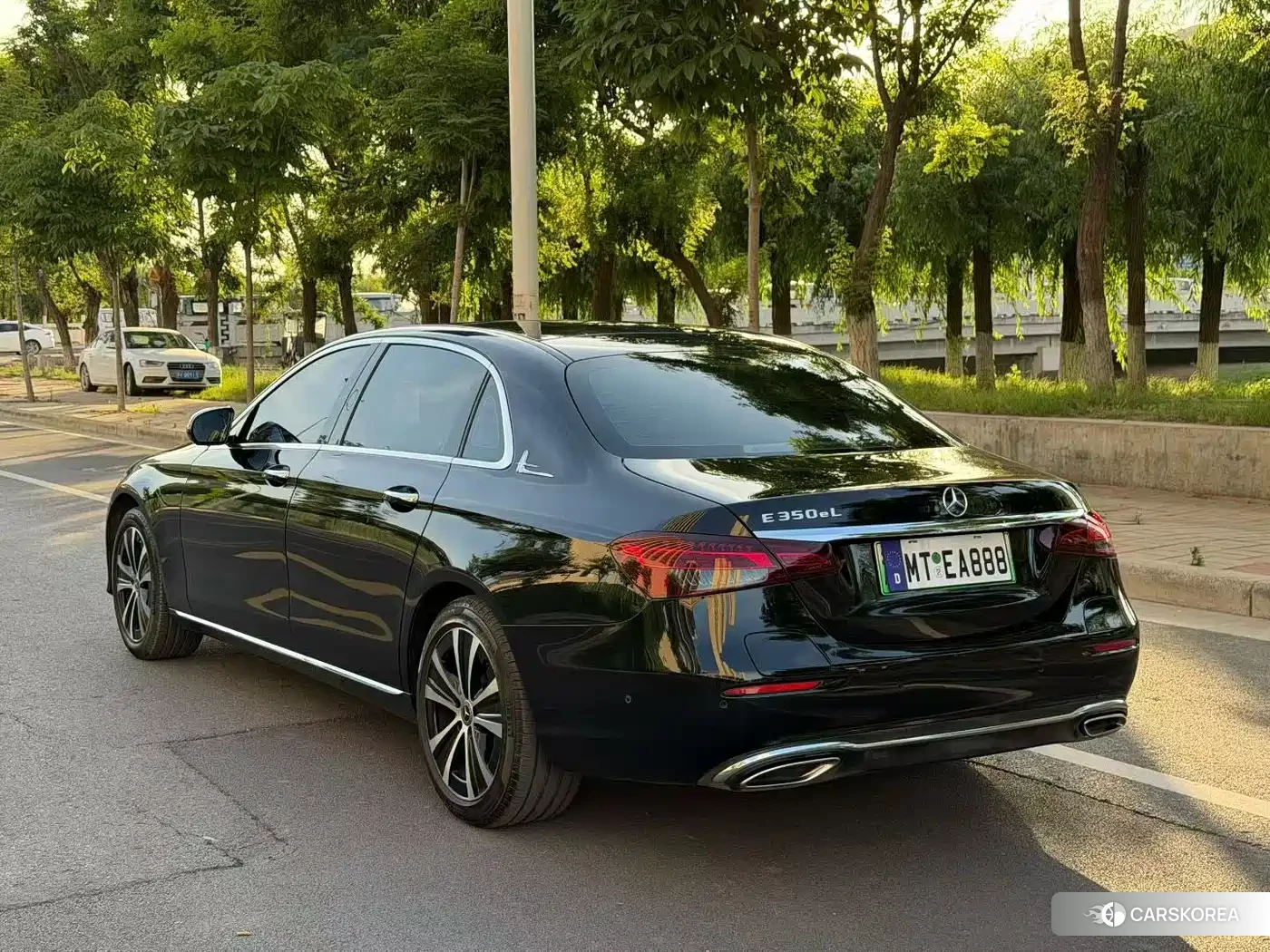 Mercedes-Benz E-Class 2022 Черный из Китая