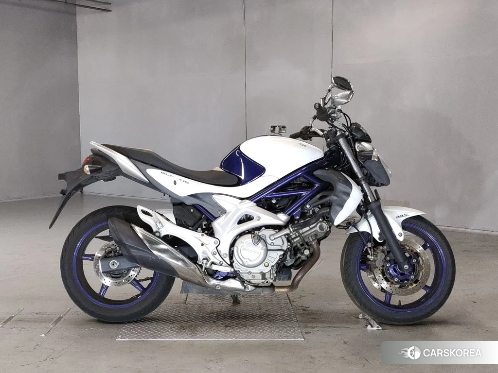 Проданный Suzuki GLADIUS 400 2011 из Японии