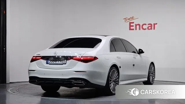 Mercedes-Benz S-Class W223 2024 Белый из Кореи