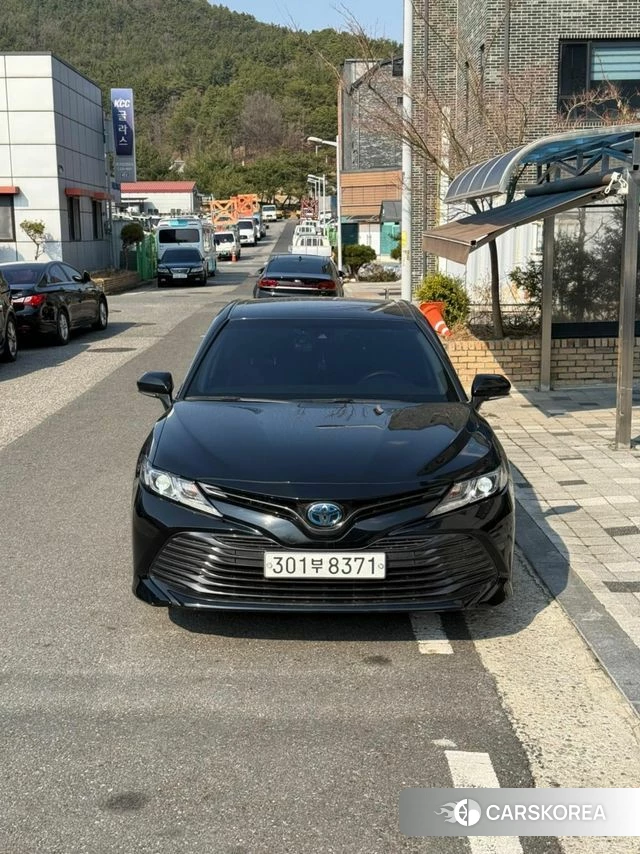 Toyota Camry (XV70) 2019 Черный из Кореи