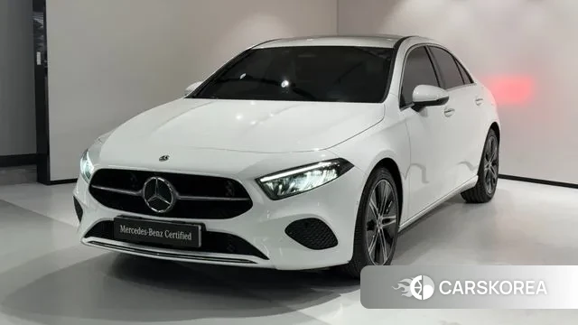 Mercedes-Benz A-Class W177 2023 Белый из Кореи