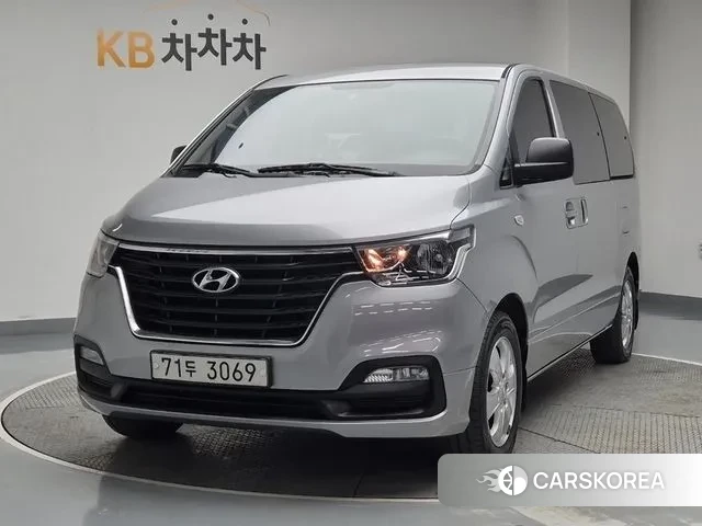 Hyundai The New Grand Starex 2019 Серебряный из Кореи