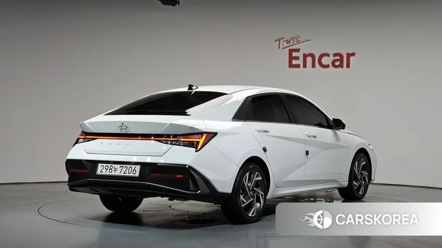 Hyundai The New Avante (CN7) 2026 Белый из Кореи