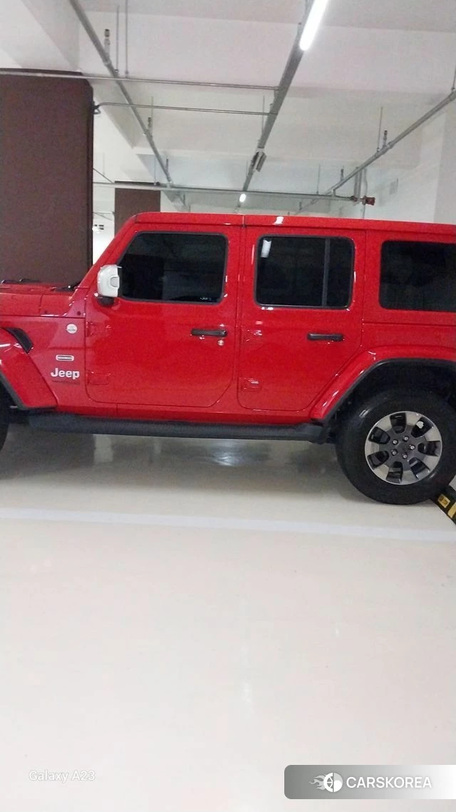 Jeep Wrangler (JL) 2019 Красный из Кореи