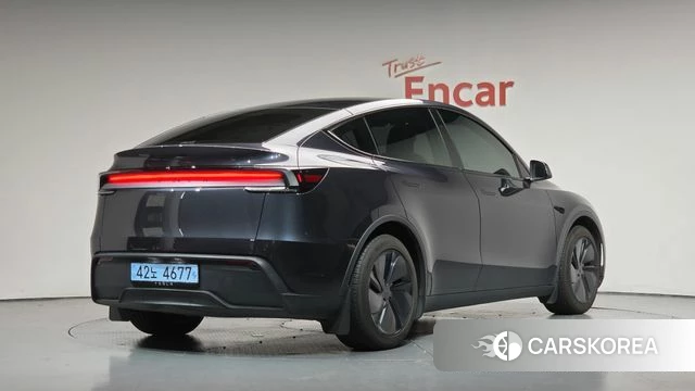 Tesla Model Y 2025 Серый из Кореи