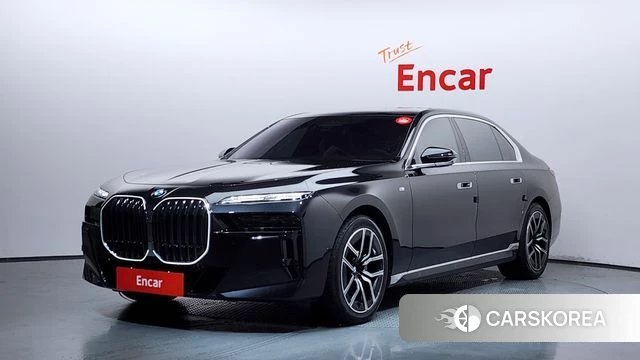 BMW 7 Series (G70) 2025 Черный из Кореи