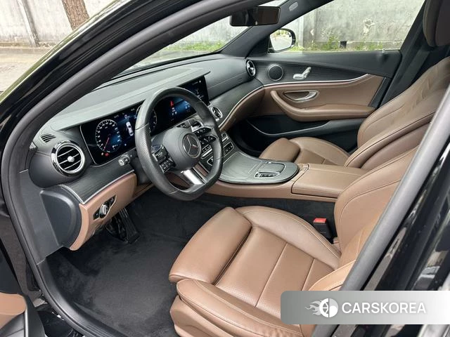 Mercedes-Benz E-class 2022 Черный из Китая