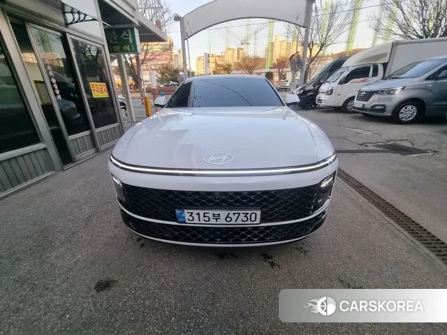 Hyundai Grandeur Hybrid (GN7) 2023 Белый из Кореи