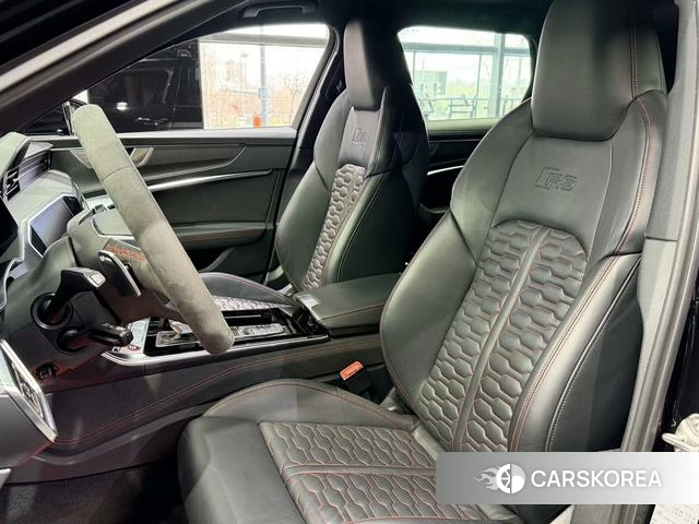 Audi RS 6 2022 Черный из Китая