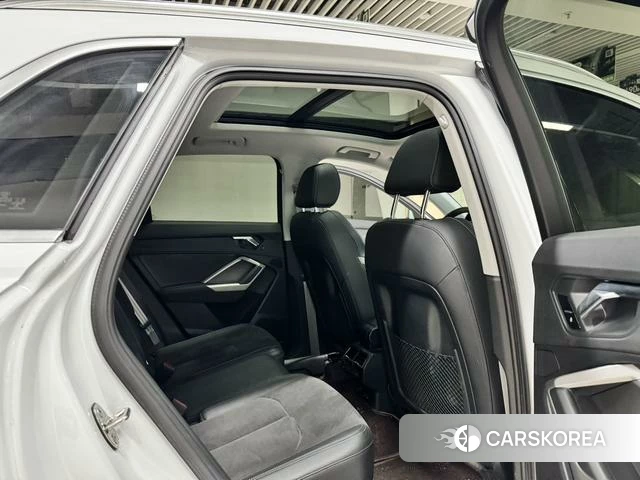 Audi Q3 2022 Белый из Китая