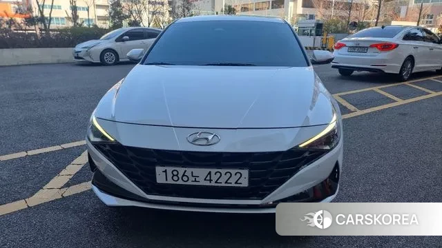 Hyundai Avante (CN7) 2022 Белый из Кореи