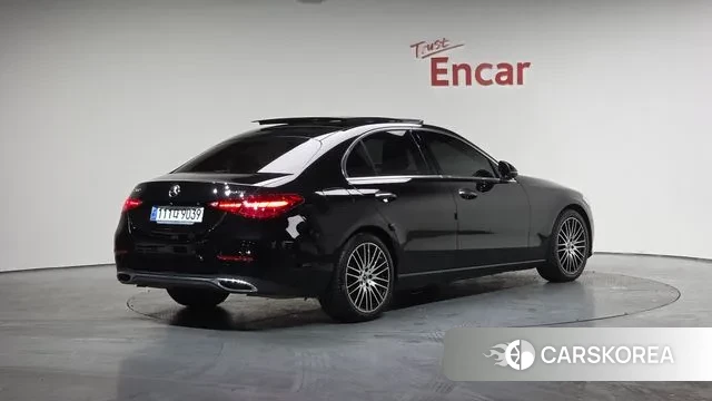 Mercedes-Benz C-Class W206 2024 Черный из Кореи