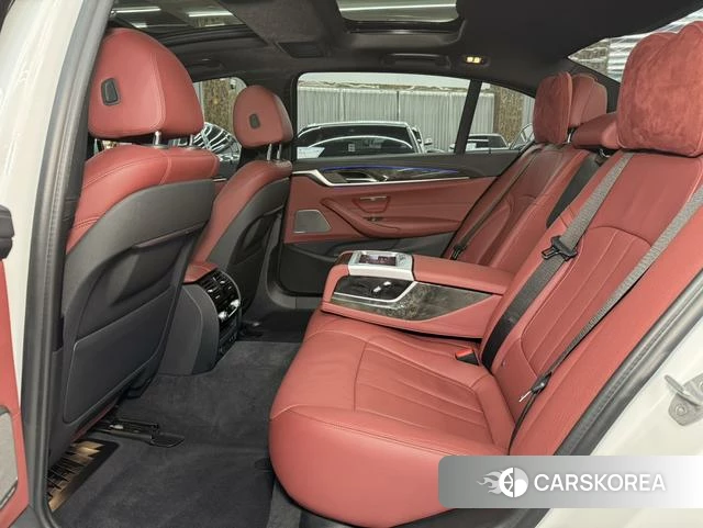 BMW 5 series 2020 Белый из Китая