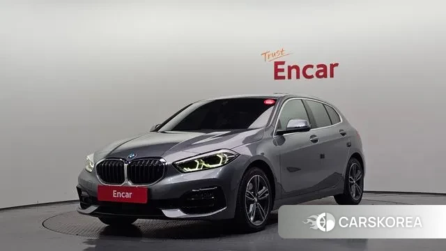 BMW 1 Series (F40) 2022 Серебряный из Кореи