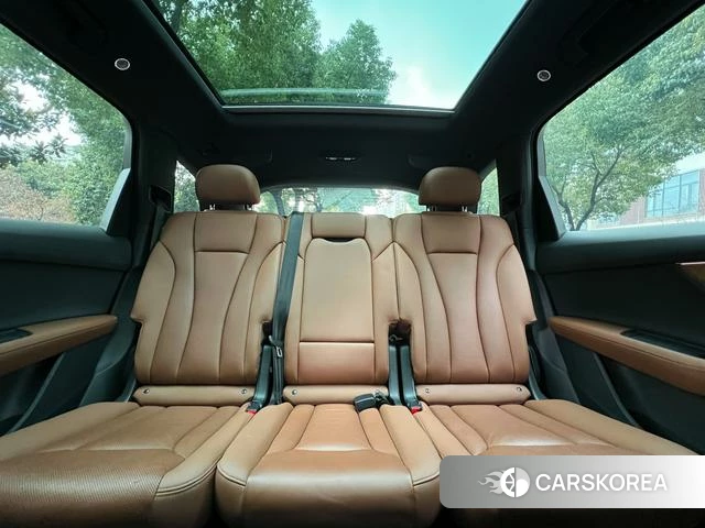 Audi Q7 2023 Черный из Китая
