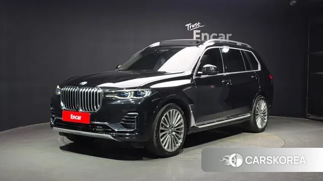 BMW X7 (G07) 2021 Черный из Кореи
