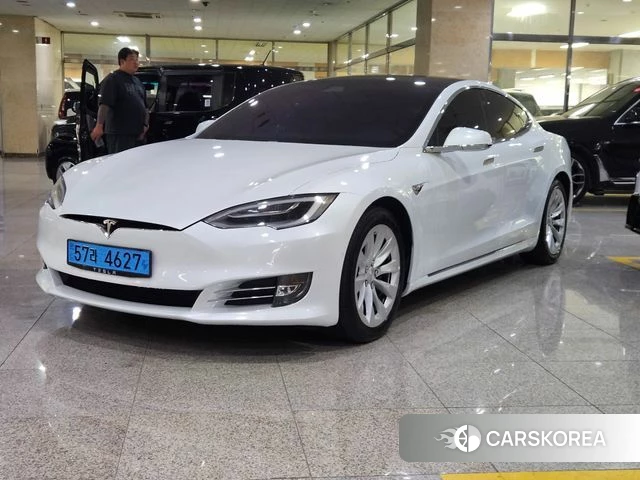 Tesla Model S 2020 Белый из Кореи