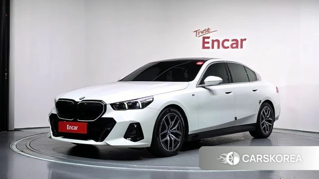 BMW 5 Series (G60) 2024 Белый из Кореи