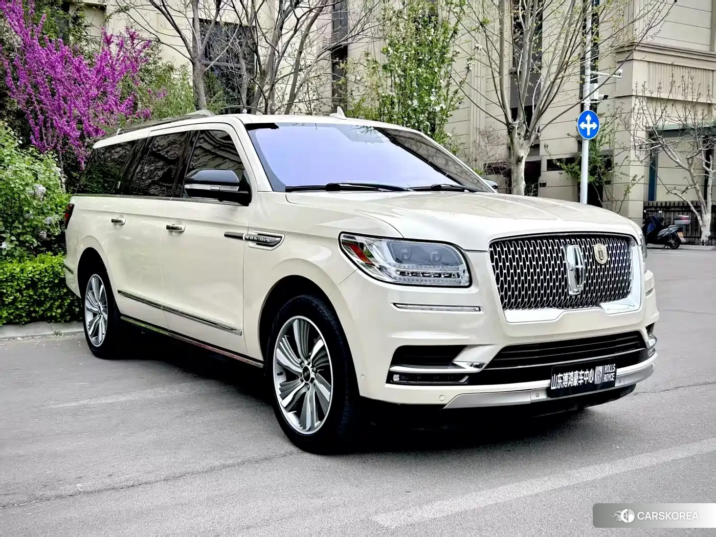 Lincoln Navigator 2019 Белый из Китая