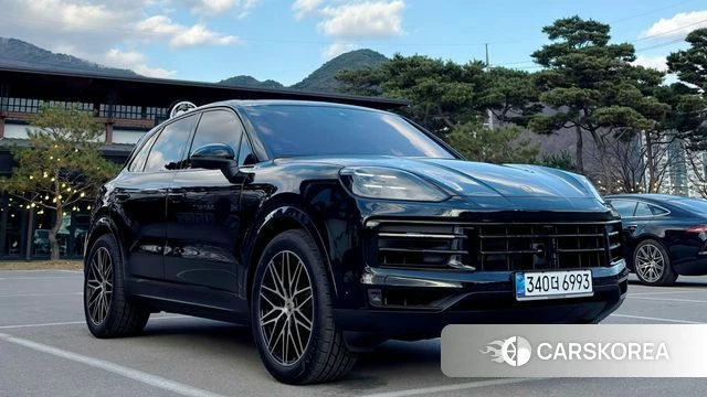 Porsche Cayenne (PO536) 2025 Черный из Кореи