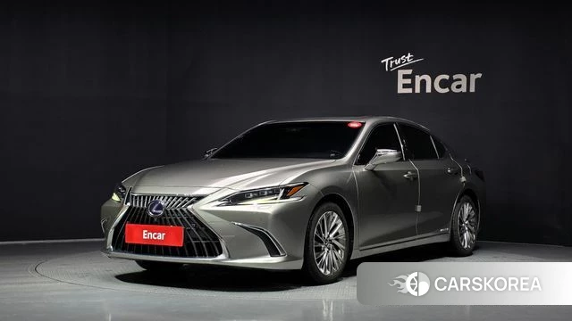 Lexus ES300h 7th generation 2021 Серебряный из Кореи