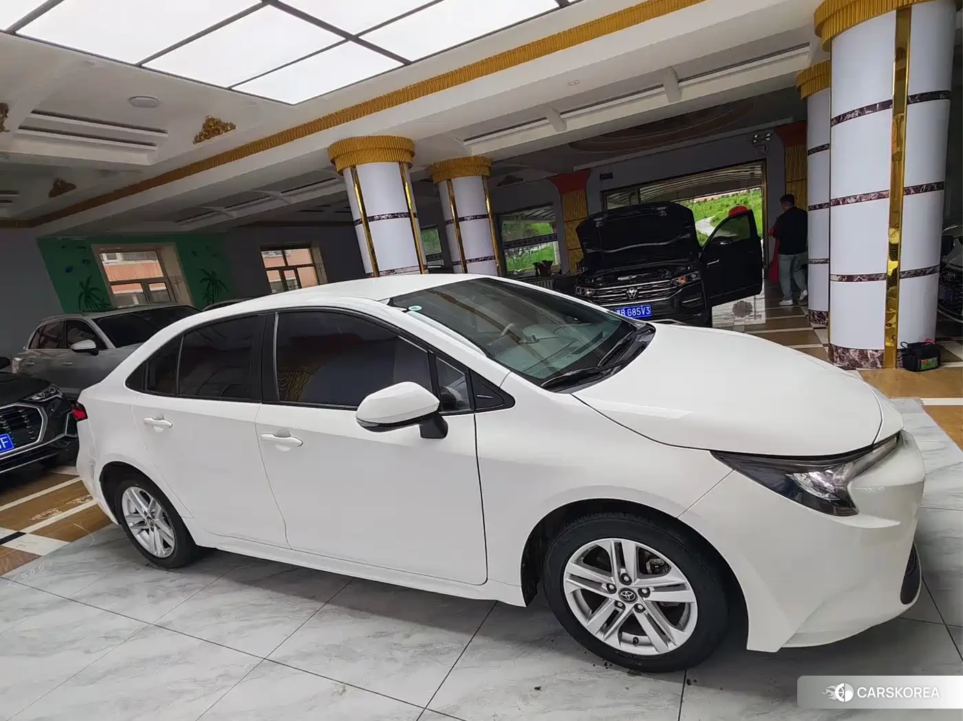 Toyota Lei Ling 2022 Белый из Китая