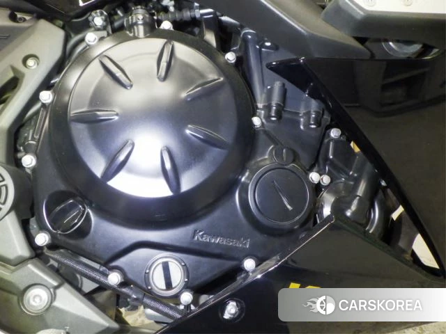 Engine photo