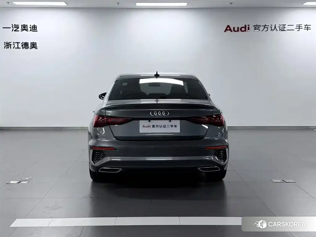 Audi A3 2022 Silver/gray из Китая